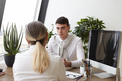 Hoe krijg je een eerste baan zonder cv?
